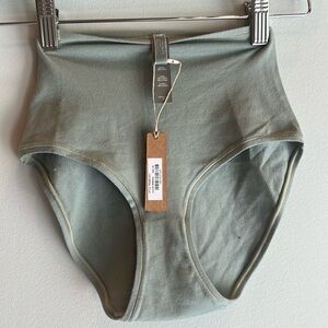 NWT Skims Green Panties